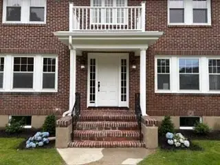 19 Stoneleigh Rd, Watertown, MA 02472 - #3