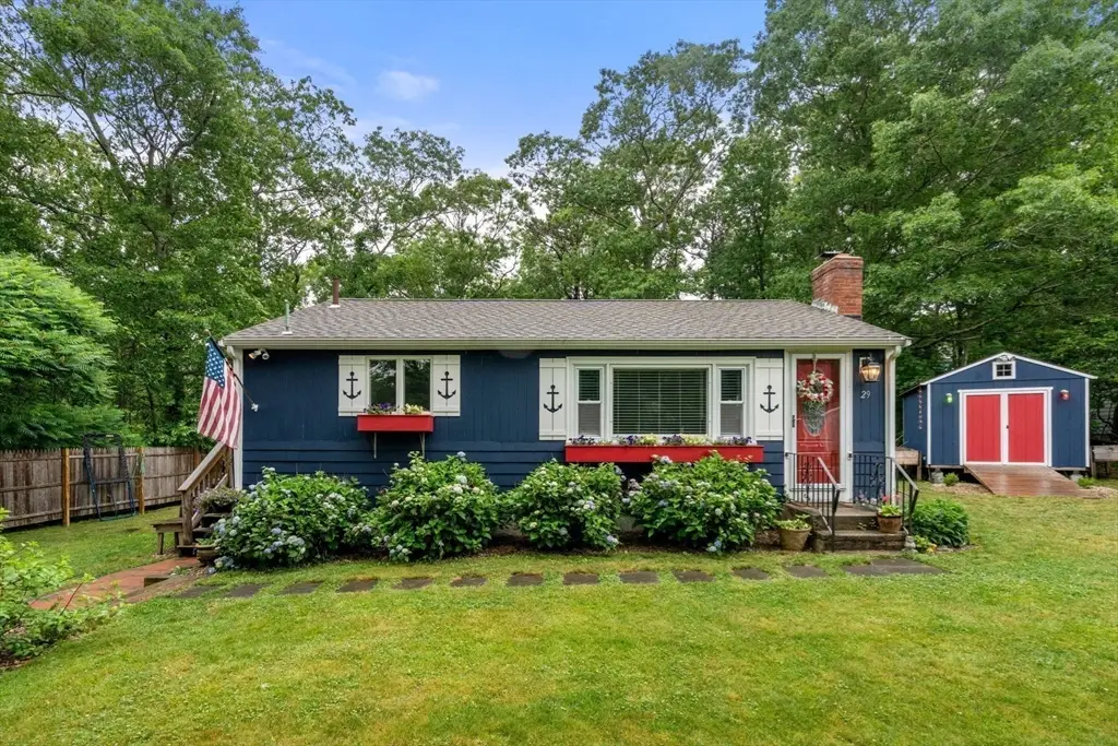 29 Silver Birch Ave, Plymouth, MA 02360 - #1