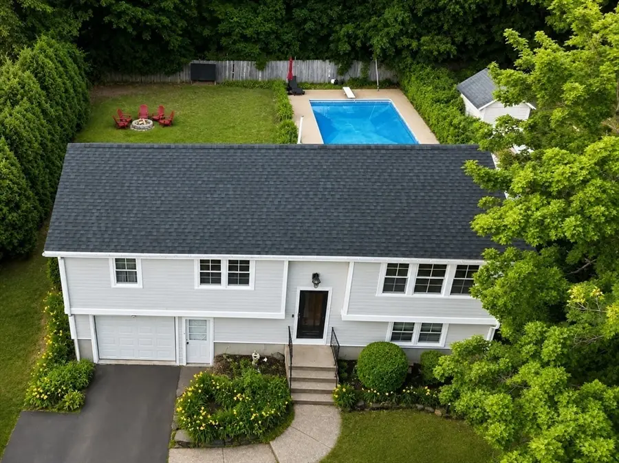 23 Phelps St, Easthampton, MA 01027 - #2