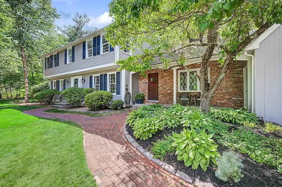 9 Brookside Lane, Norfolk, MA 02056 - #2