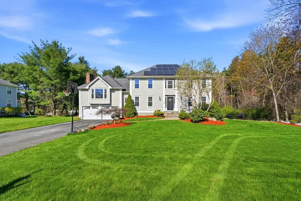 9 Belknap Dr, Andover, MA 01810 - #1