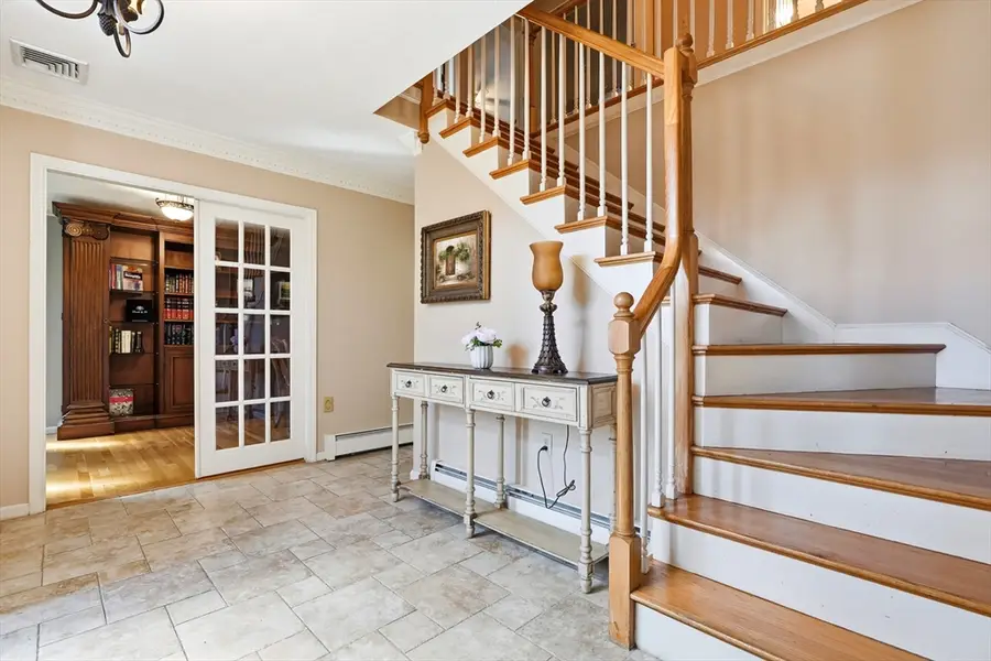 9 Belknap Dr, Andover, MA 01810 - #3