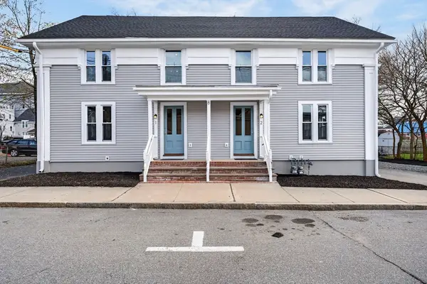 8-10 Hammatt St, Ipswich, MA 01938