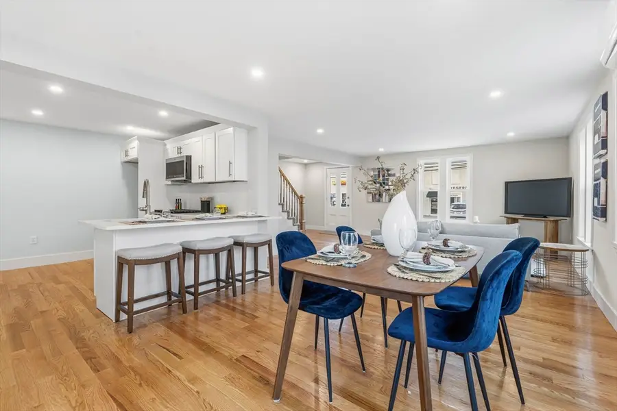 8-10 Hammatt St, Ipswich, MA 01938 - #3