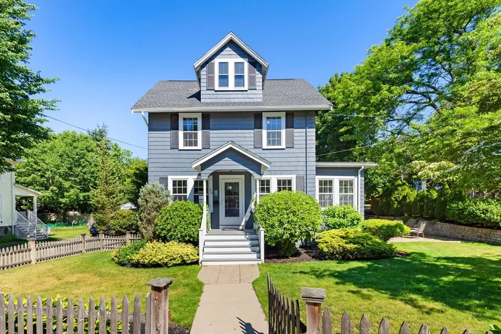 43 Trenton St, Melrose, MA 02176 - #1