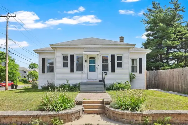 60 Forest St, Chicopee, MA 01013