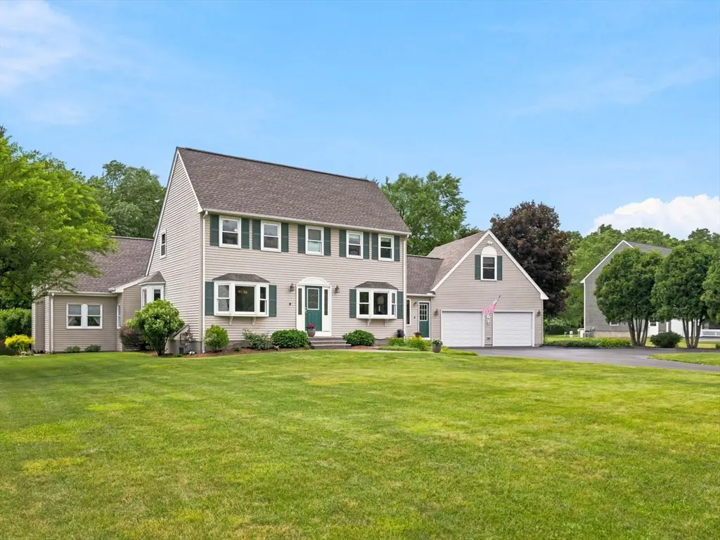 2 Montana Dr, Tyngsborough, MA 01879 - #1
