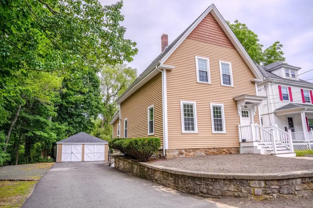 32 Dale St, Franklin, MA 02038 - #1