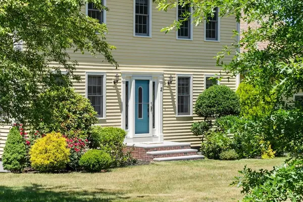 2 Carriage Way, Sterling, MA 01564