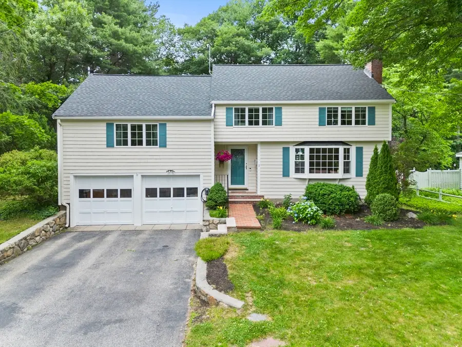 7 Trickett Rd, Lynnfield, MA 01940 - #3