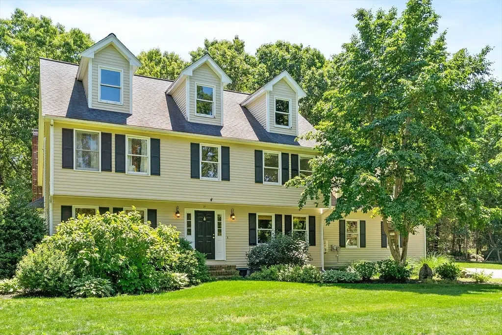 21 Bridie Ln, Norfolk, MA 02056 - #1