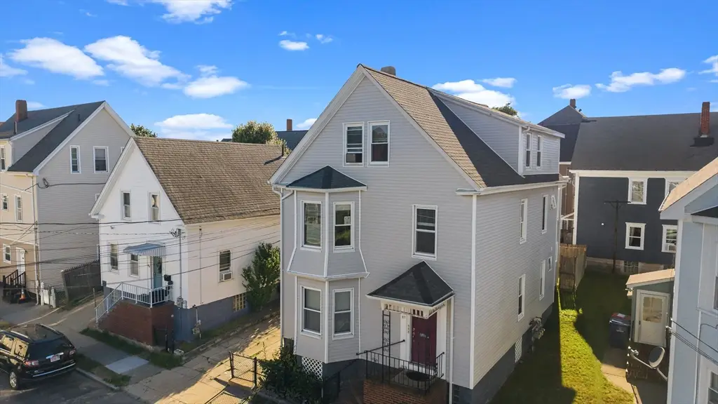 27 Juniper St, New Bedford, MA 02740 - #1
