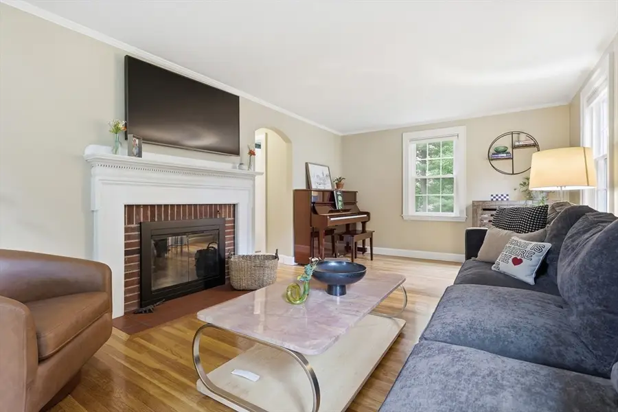 377 Pearl St, Reading, MA 01867 - #2