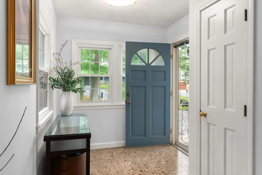 6 Forest St, Medfield, MA 02052 - #3
