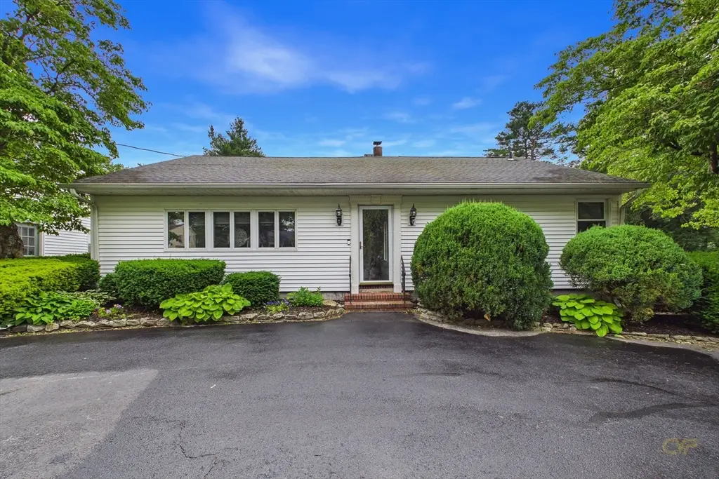 26 Pershing Ave, Acushnet, MA 02743 - #1