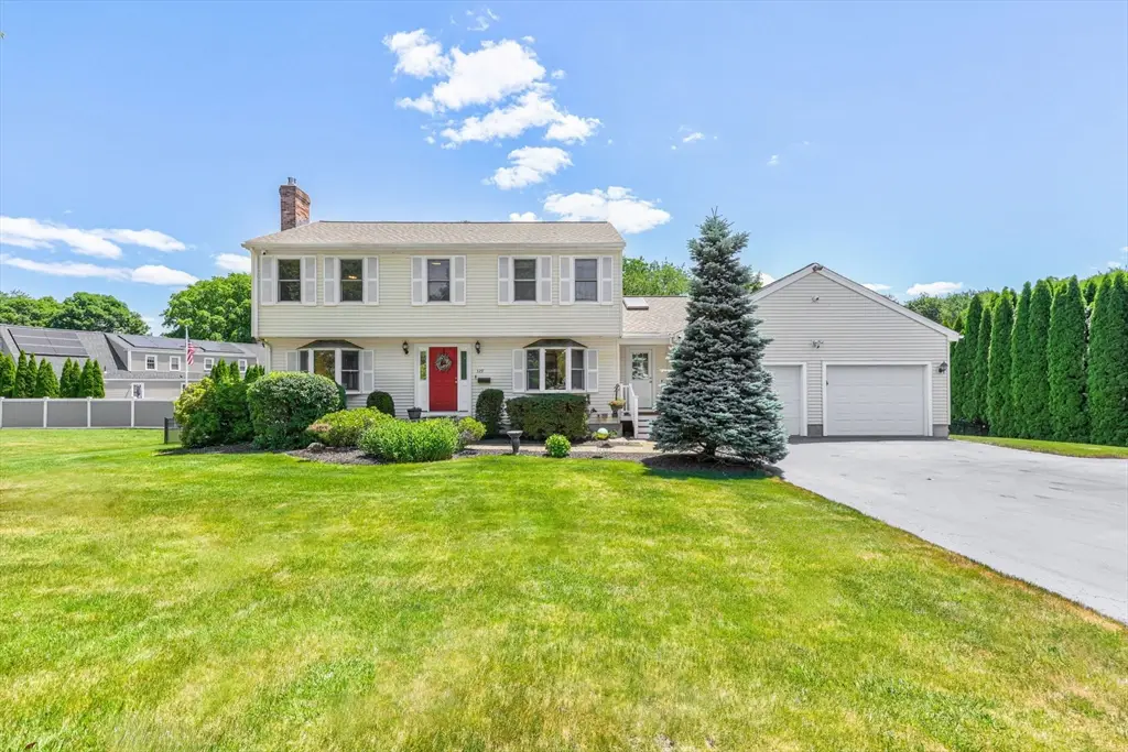 329 Pakachoag St, Auburn, MA 01501 - #1