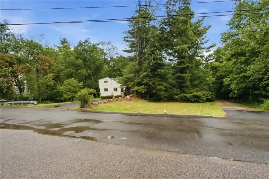 40 Maple St, Holliston, MA 01746 - #3