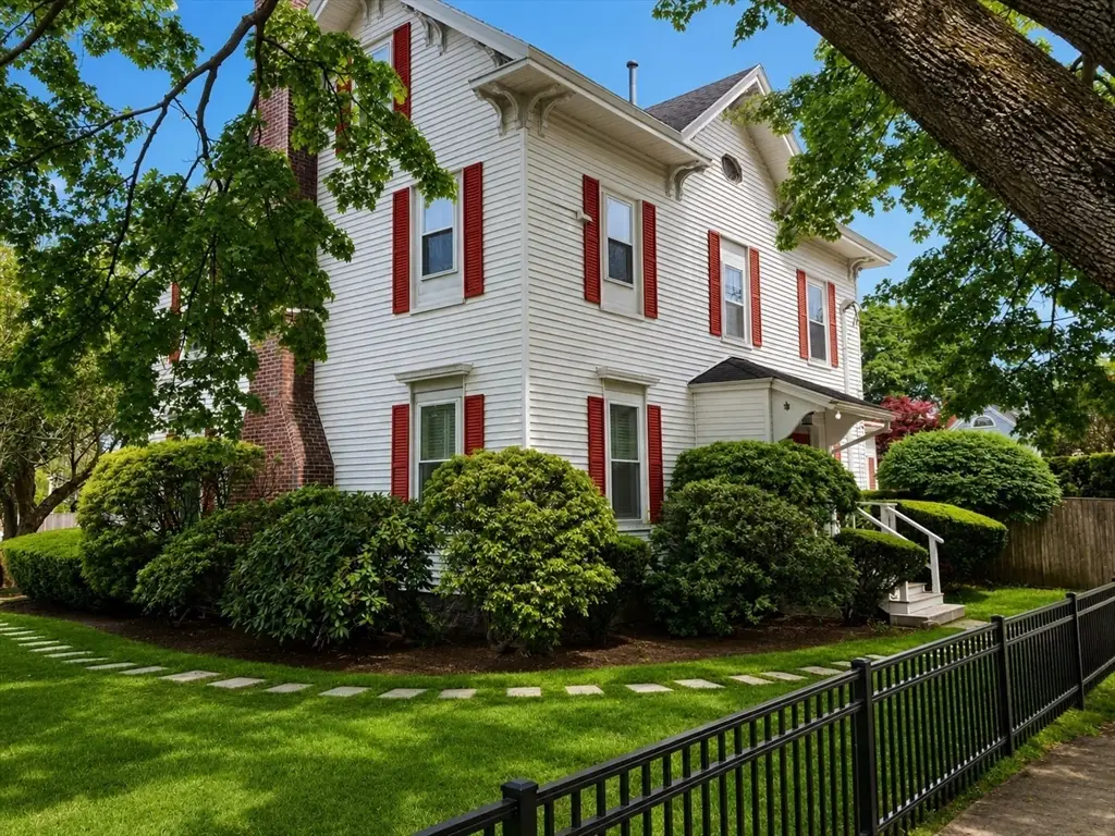 20 Ocean Ave #4, Marblehead, MA 01945 - #1