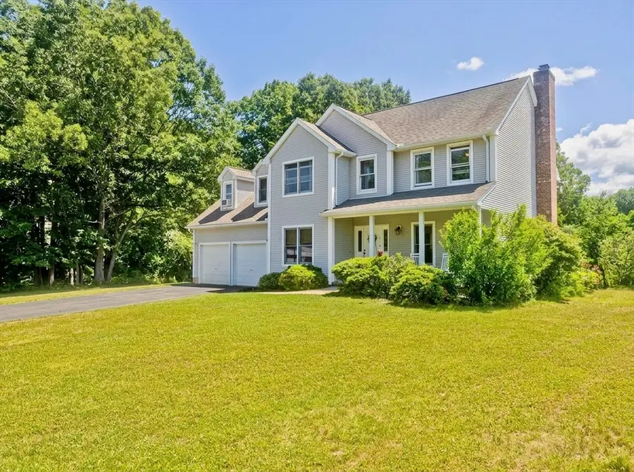 26 Laro Rd, Southwick, MA 01077 - #2