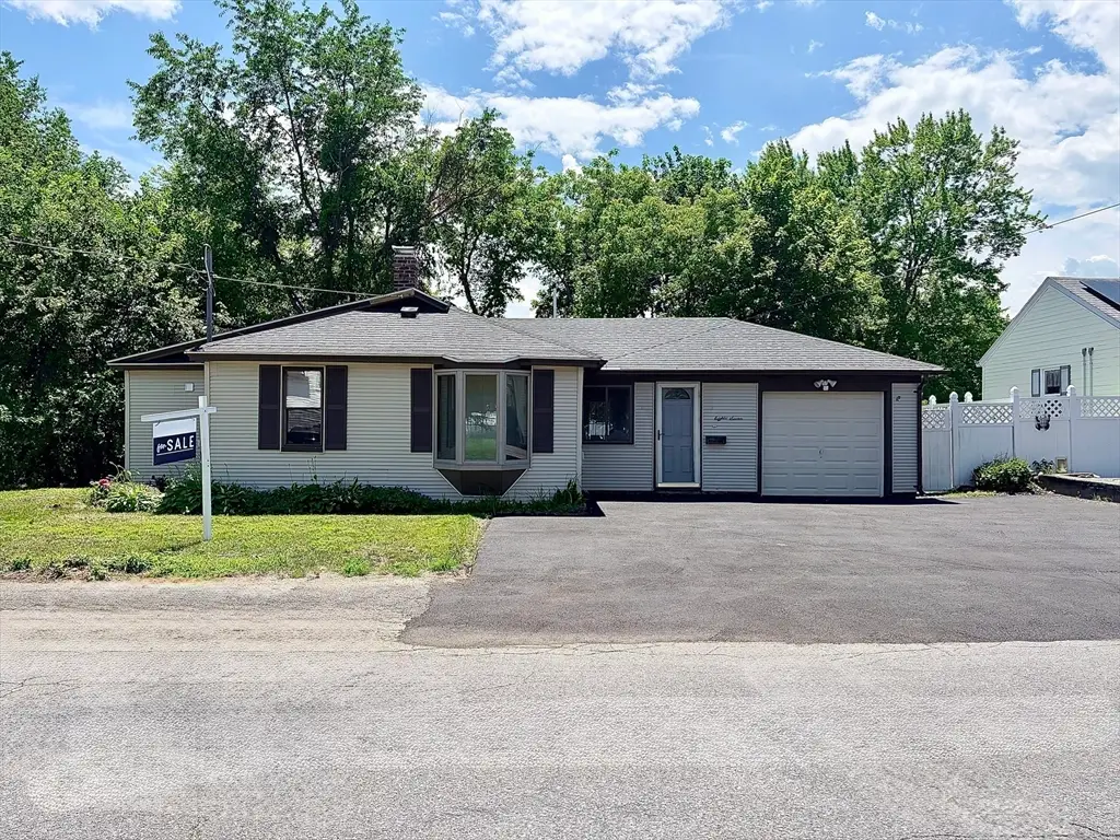 87 Vezina Ave, Leominster, MA 01453 - #1