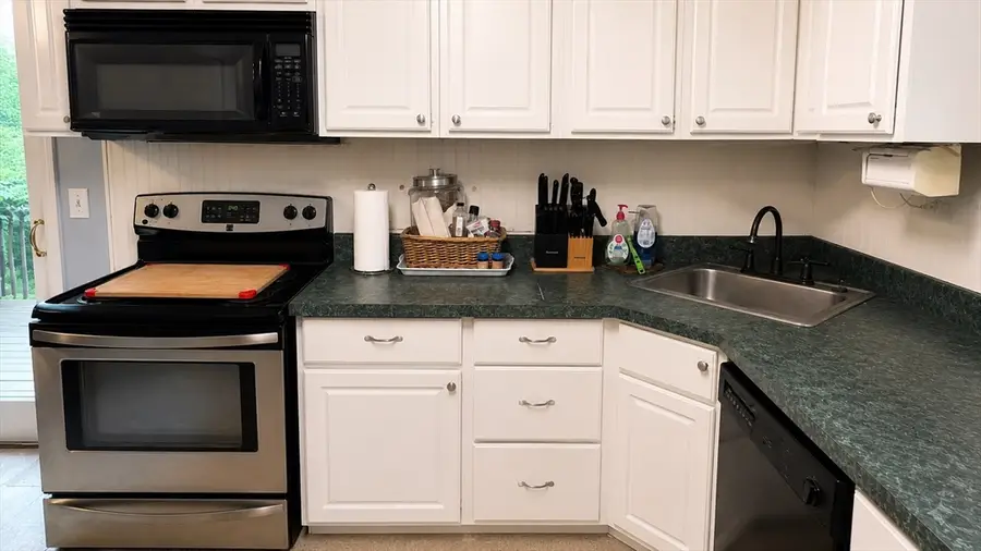 23 Cranberry Road, Pembroke, MA 02359 - #3