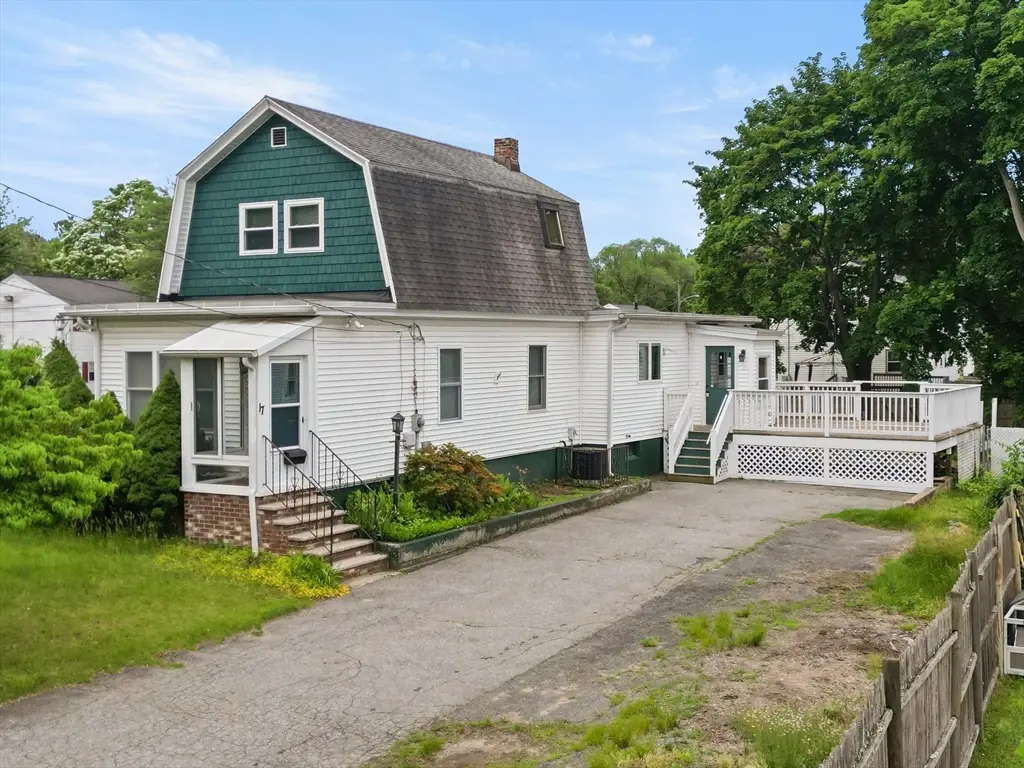 17 Suprenant St, Lowell, MA 01852 - #1