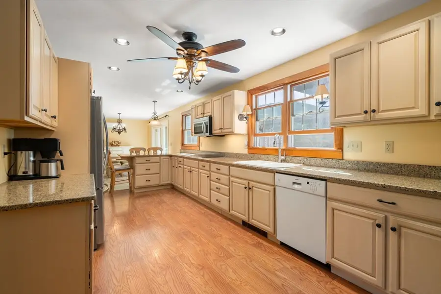 12 Hillside Dr, Brimfield, MA 01010 - #2