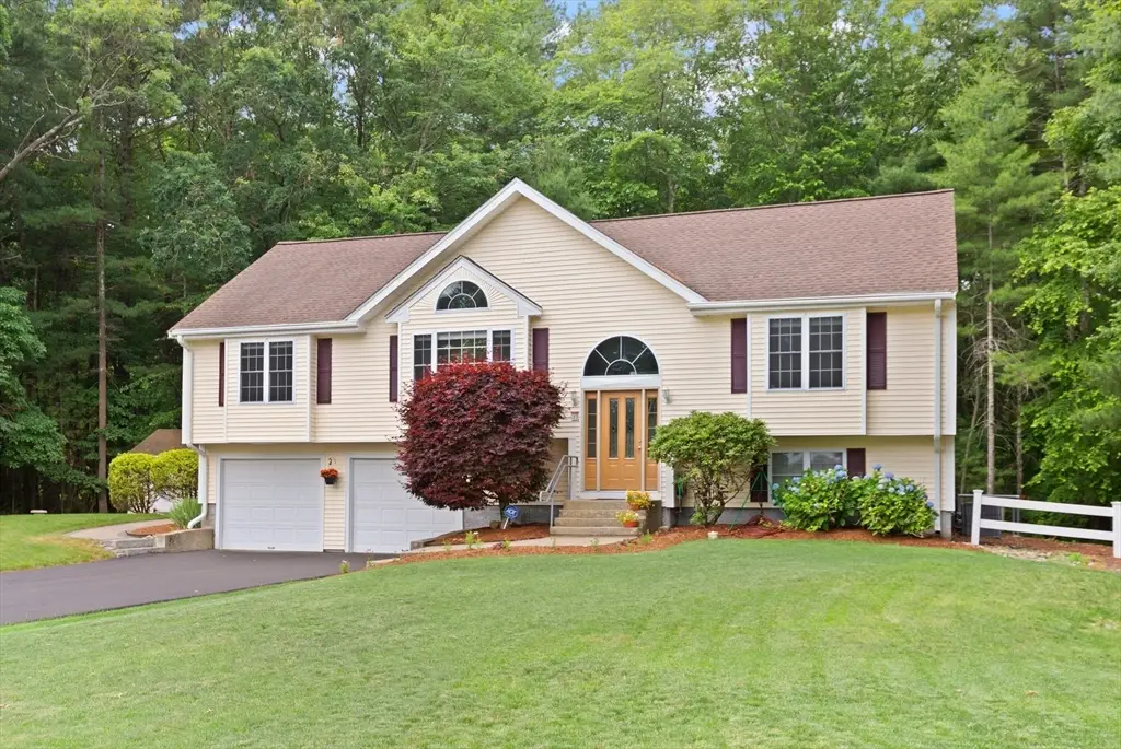 33 Alger Way, Stoughton, MA 02072 - #1