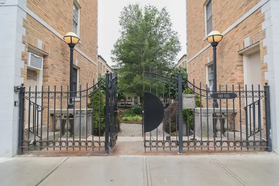 860 Massachusetts Avenue #854 8, Cambridge, MA 02139 - #2