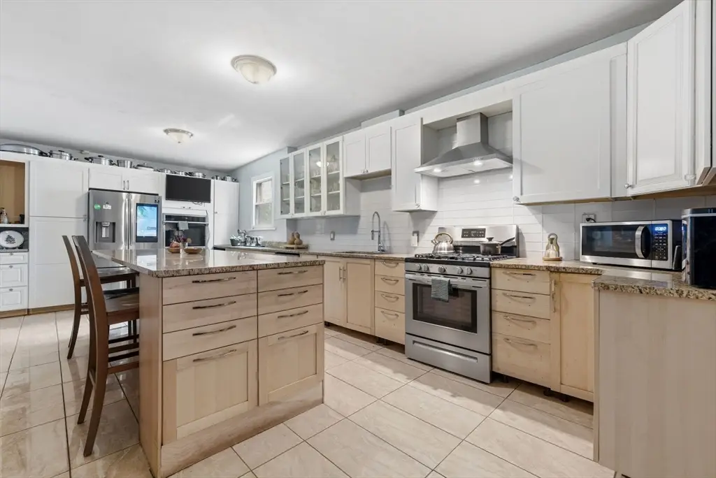 196-196A Hamilton St, Boston, MA 02122 - #1
