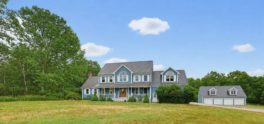 24 Rhodes St, Plainville, MA 02762 - #3