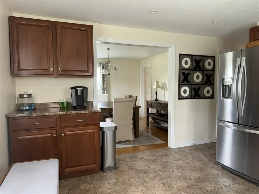98 Indian Run Rd, Bellingham, MA 02019 - #3