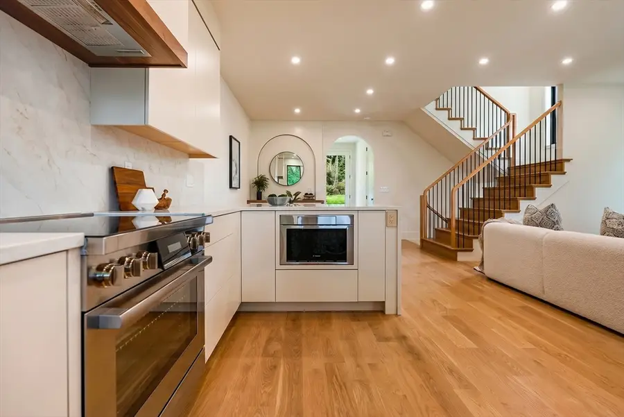 34 West Street #B, Newton, MA 02458 - #2