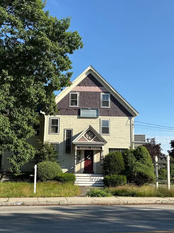 399 S Main St, Haverhill, MA 01835