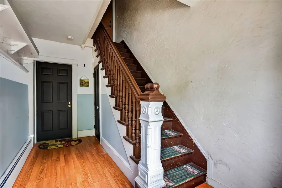 287 Pine St, Gardner, MA 01440 - #3