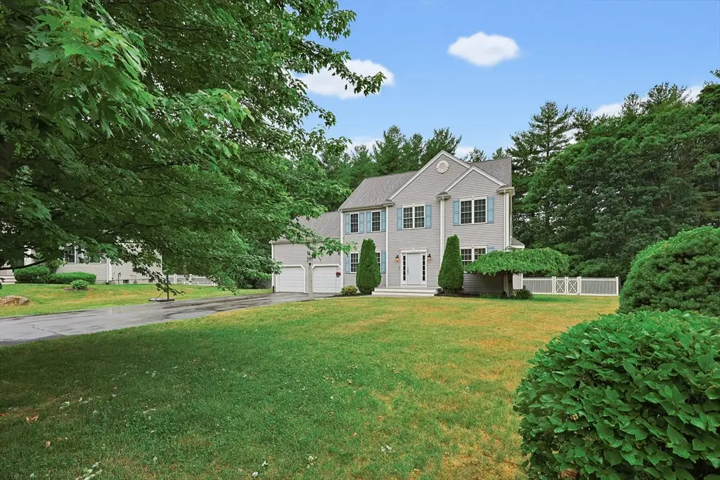 25 Sullivan Way, Foxboro, MA 02035 - #1