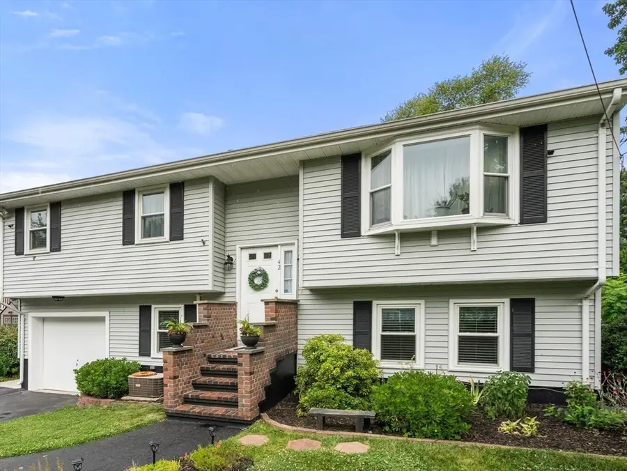 42 Fern Rd, Holbrook, MA 02343 - #3