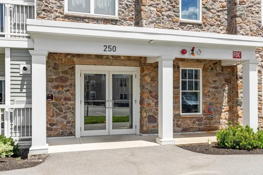 250 Martins Landing #409, North Reading, MA 01864 - #3
