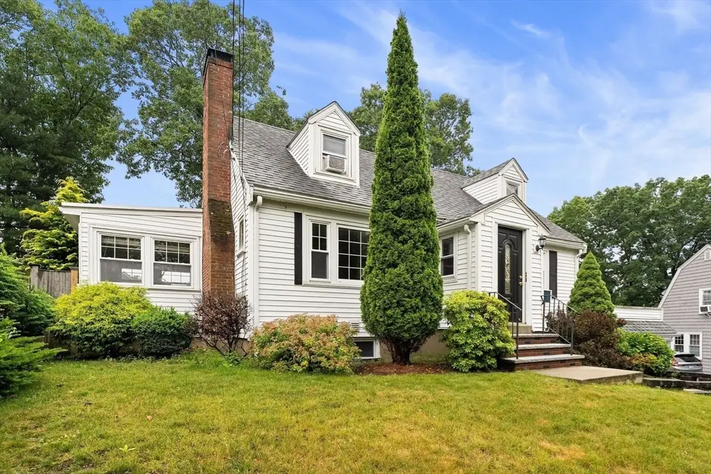 19 Cunningham Cir, Waltham, MA 02453 - #1