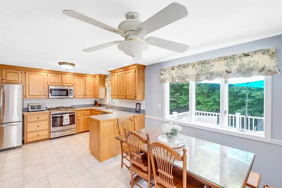 33 Farnham Rd, Rowley, MA 01969 - #2