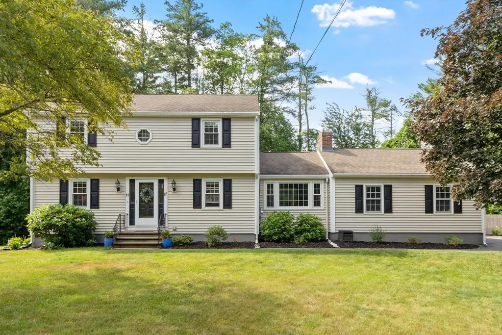 12 Crabapple Lane, Chelmsford, MA 01824 - #1