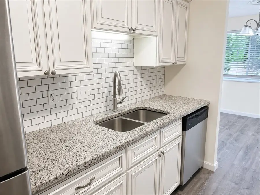 150 Elm St #3, Braintree, MA 02184 - #2