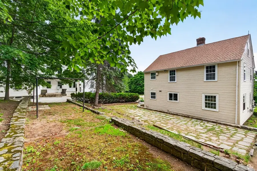 118 Blossom St, Fitchburg, MA 01420 - #3