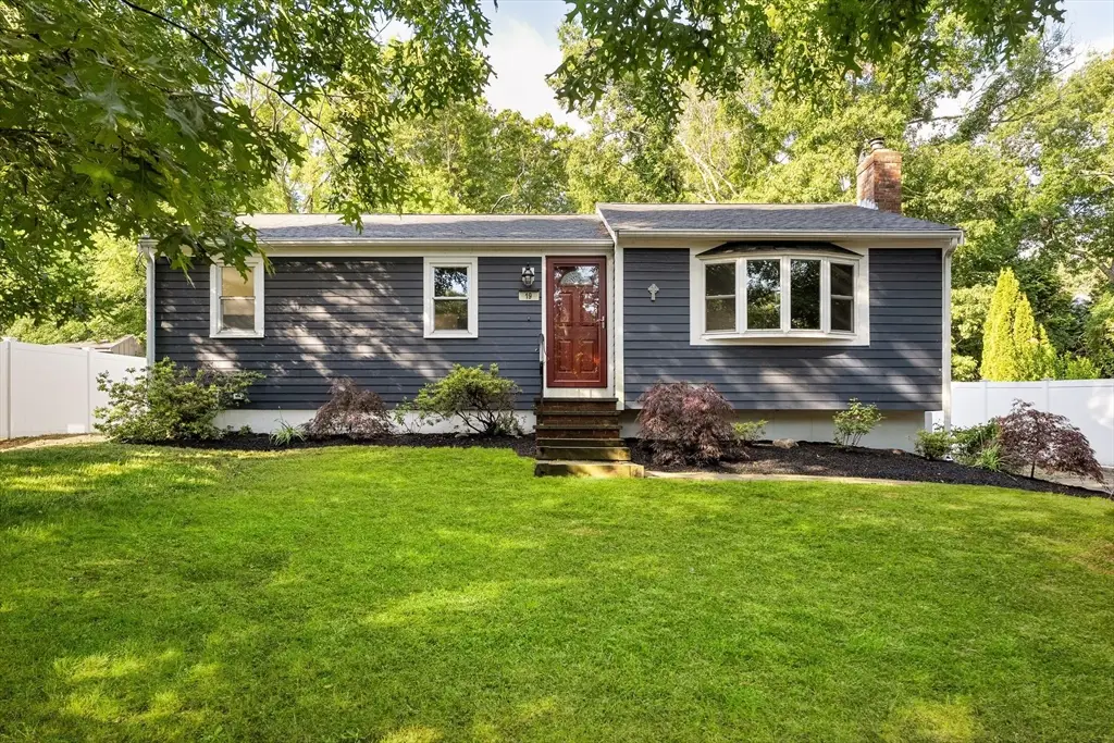 19 Arboretum Rd, Plymouth, MA 02360 - #1