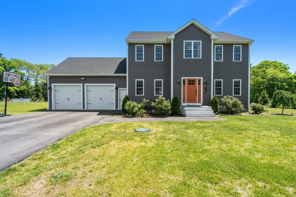 3 Mia Cir, East Bridgewater, MA 02333 - #1
