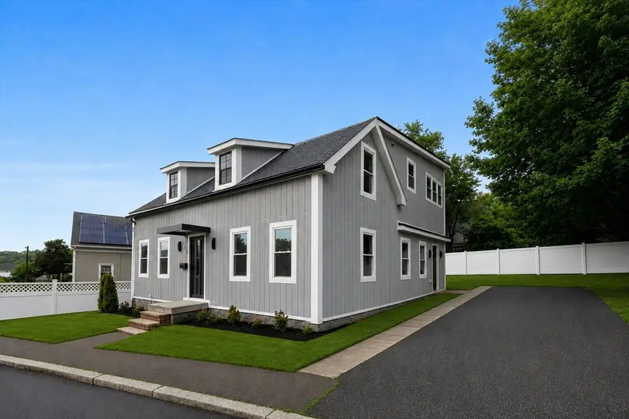 25 Bow St, Salem, MA 01970 - #3