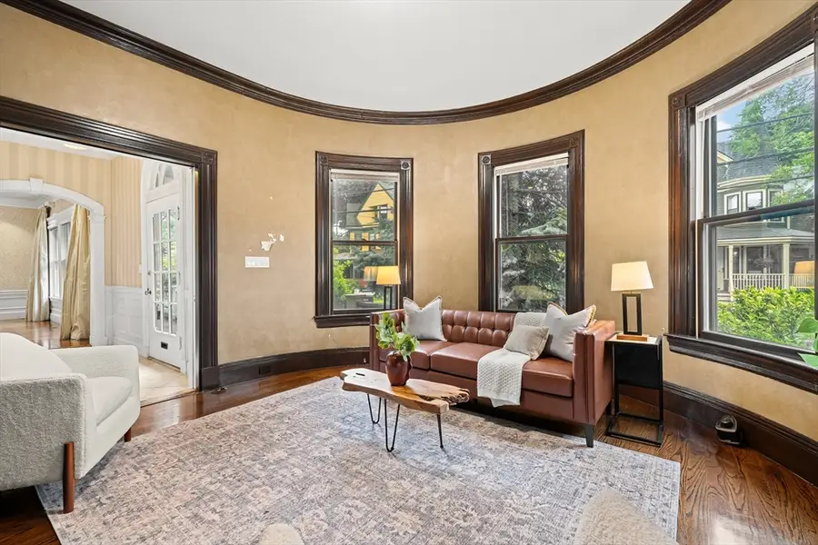 14 Wellington St #1, Arlington, MA 02476 - #3