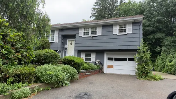 260 Pearl St, Brockton, MA 02301