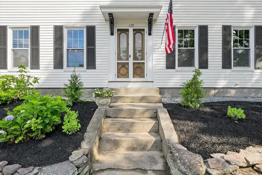 179 Main St, Groveland, MA 01834 - #2