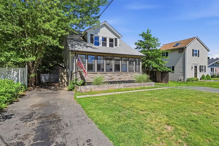11 Furrow St, Westfield, MA 01085 - #3